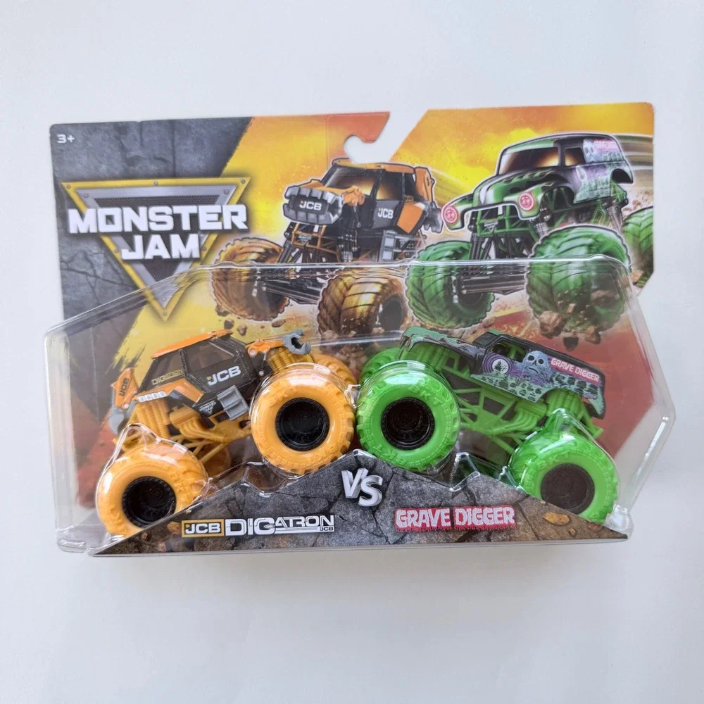 Monster Jam 1:64 Grave Digger vs JCB DIGatron 2-Pack Series 36 Die-Cast Trucks